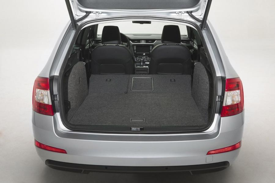  Skoda Octavia Combi 2013 года  (фото 17 из 26)